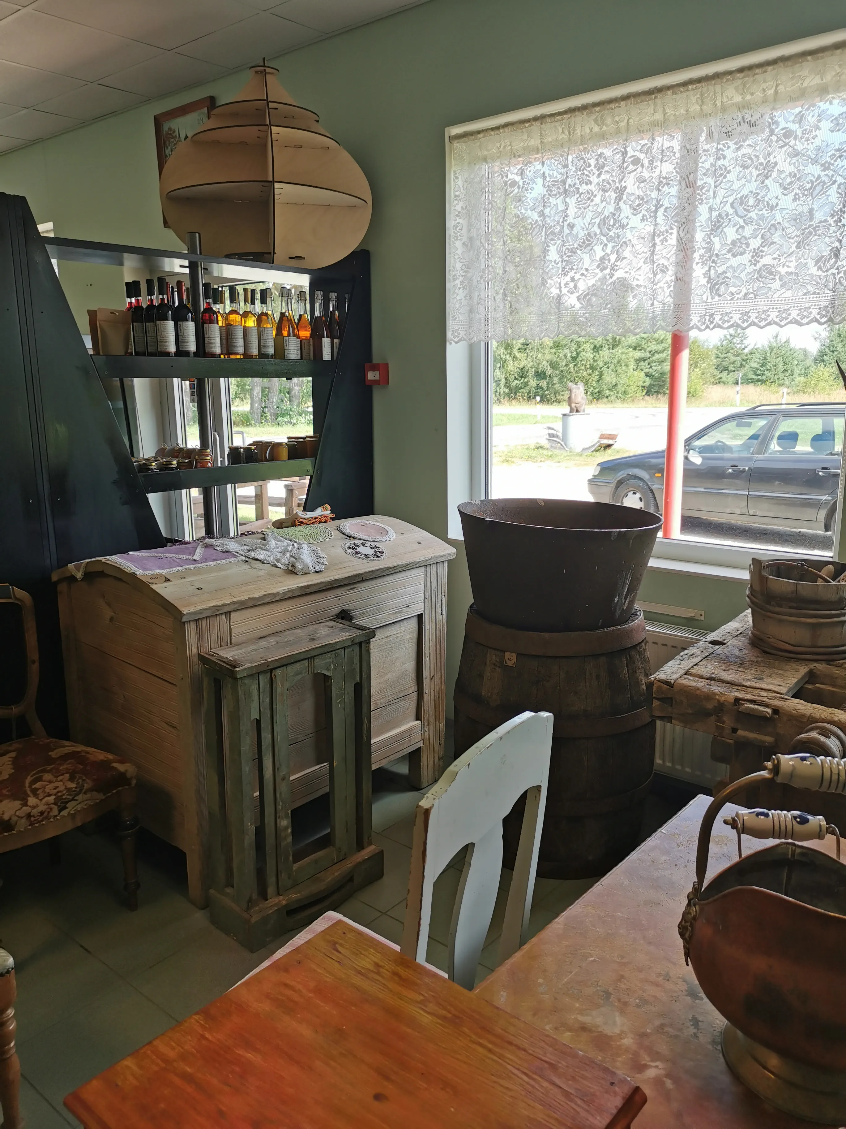 Vana mööbel ja sisustusdetailid - antiik kollektsioon Varakamber