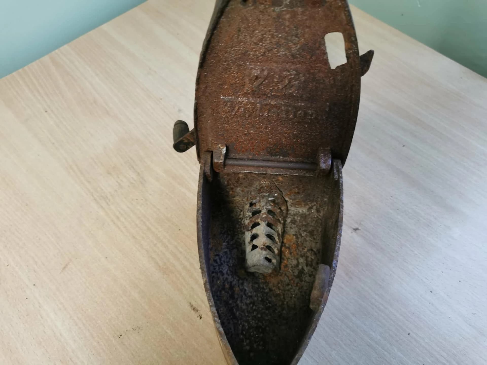 Söetriikraud, Lellep nr 7 1/2 - Image 2 - Kauplus Varakamber