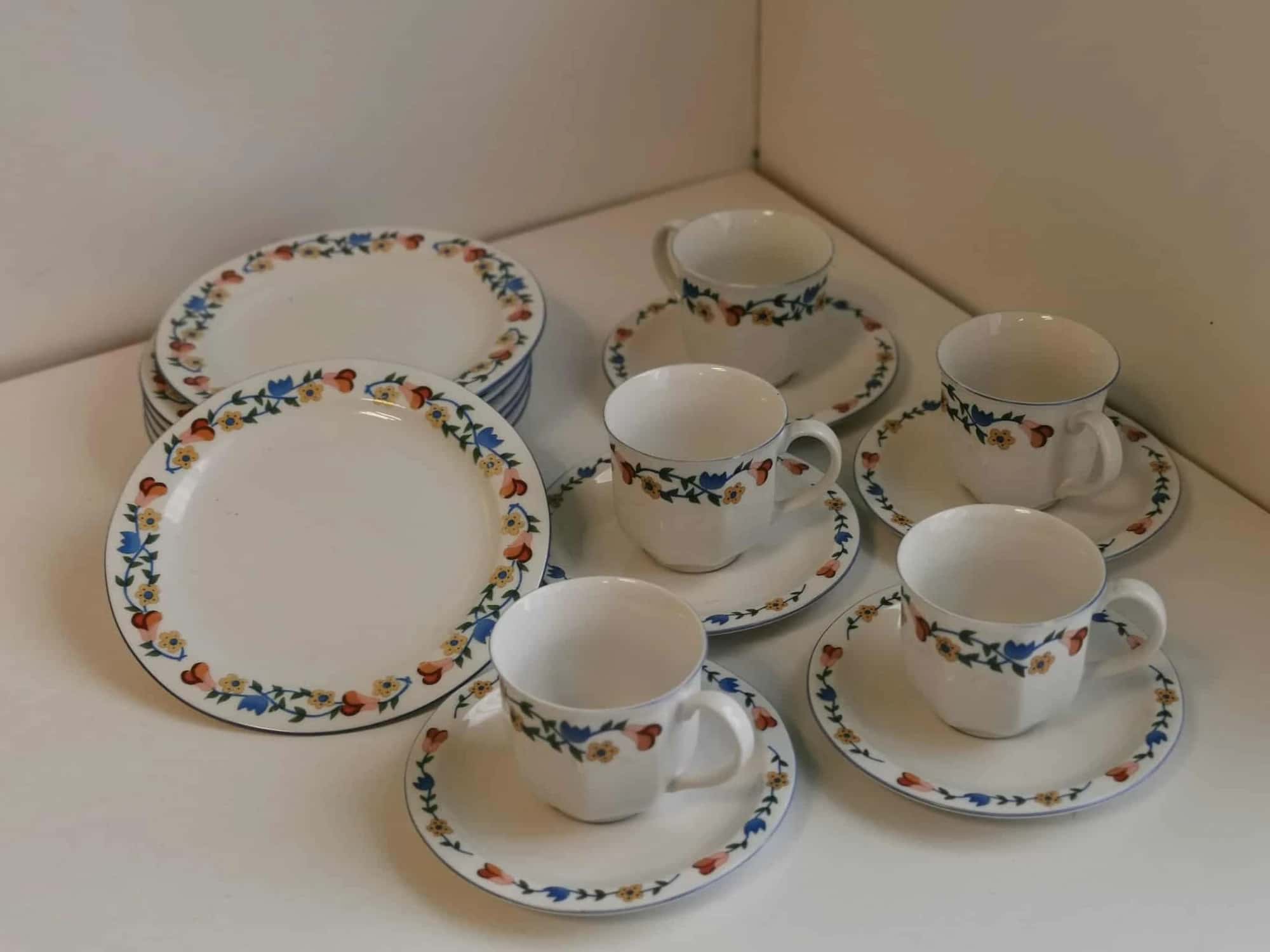 Kohvilaua serviis - Image 1