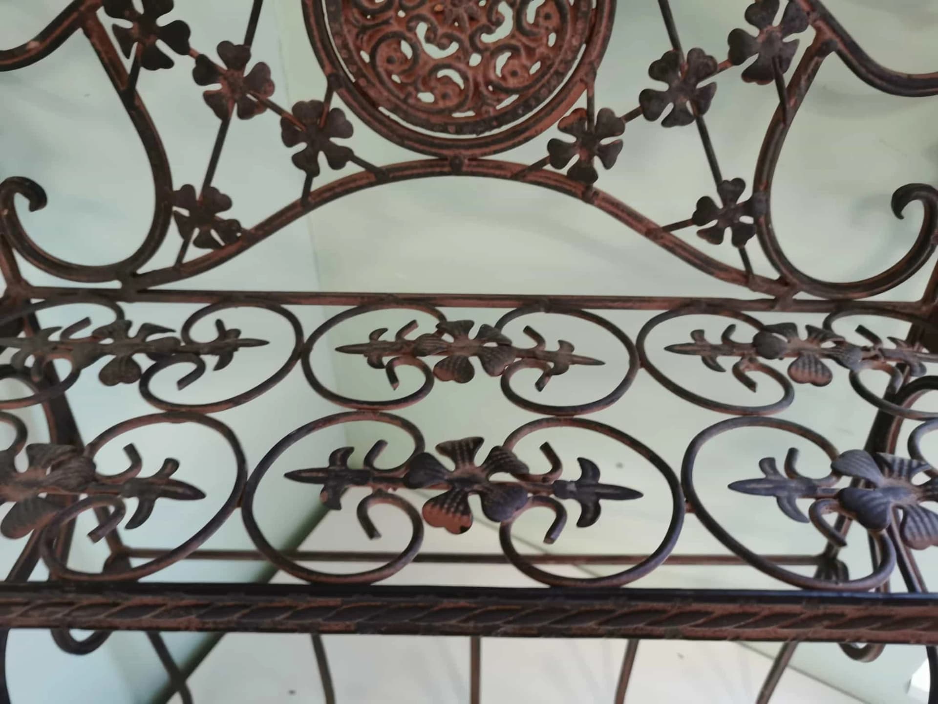 Metallist riiul, mustriline - Image 3 - Kauplus Varakamber