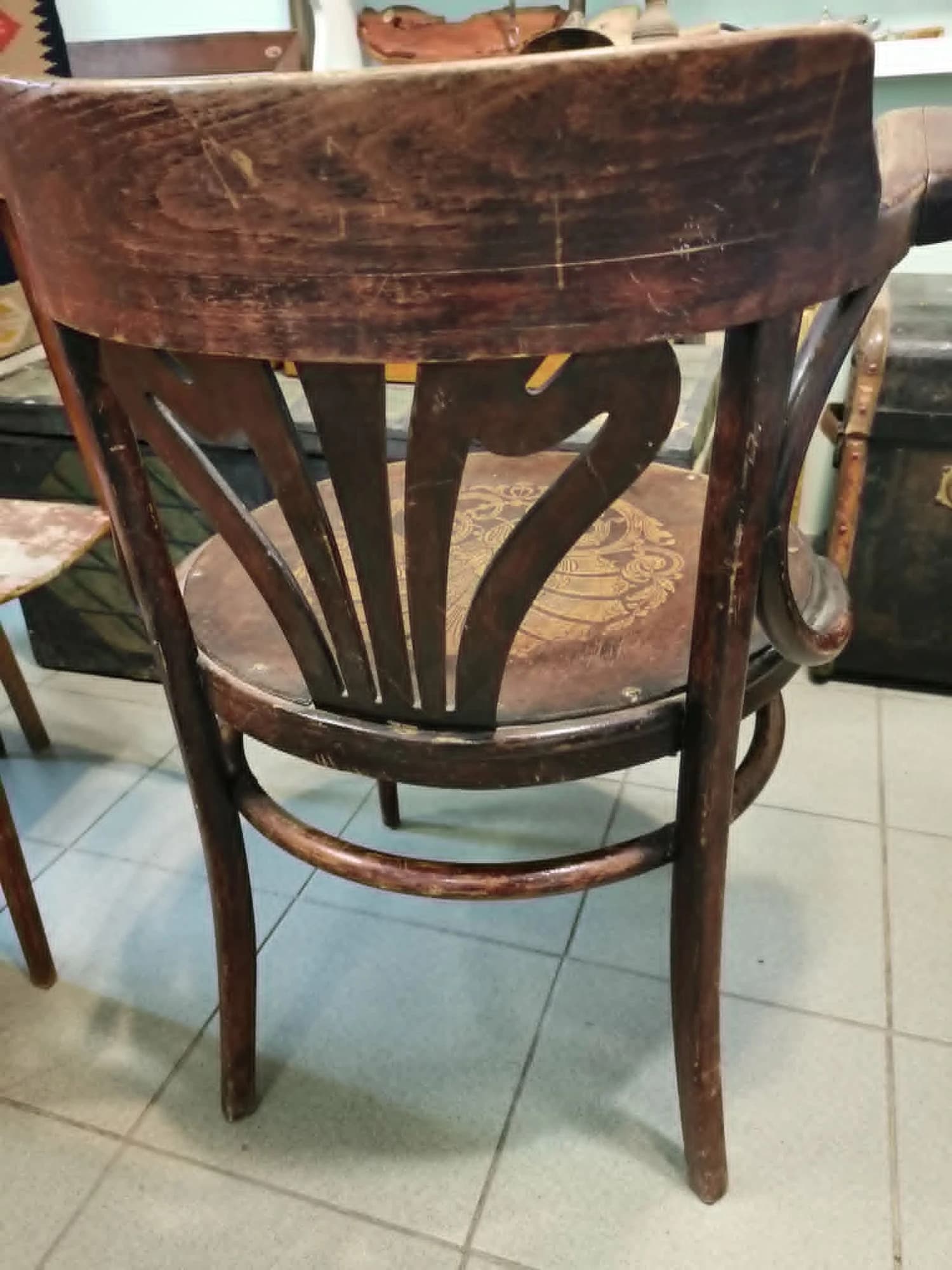 Viini stiilis painutatud puidust tugitool - Image 3 - Kauplus Varakamber