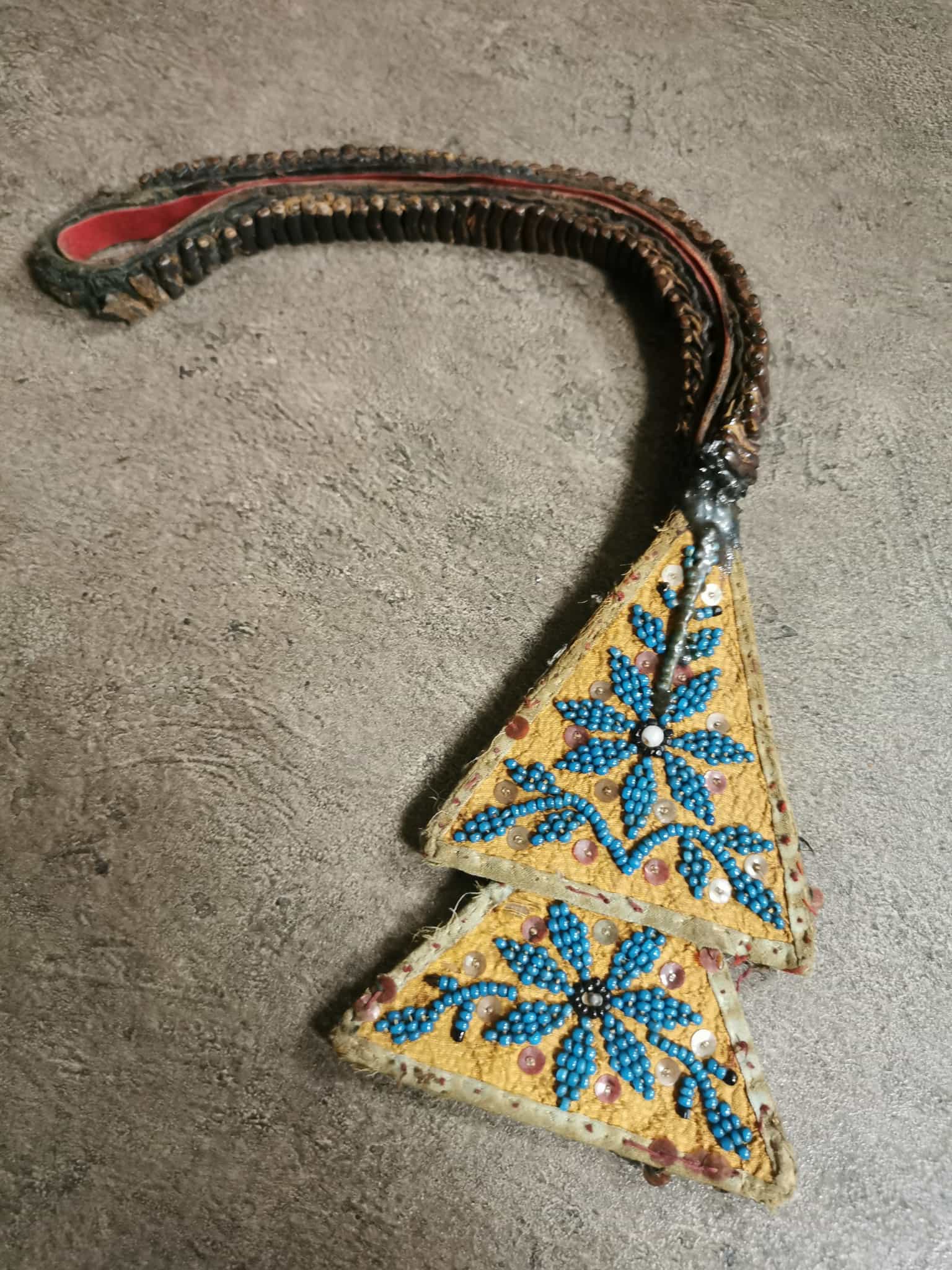 Lestovka, kollane/sinine